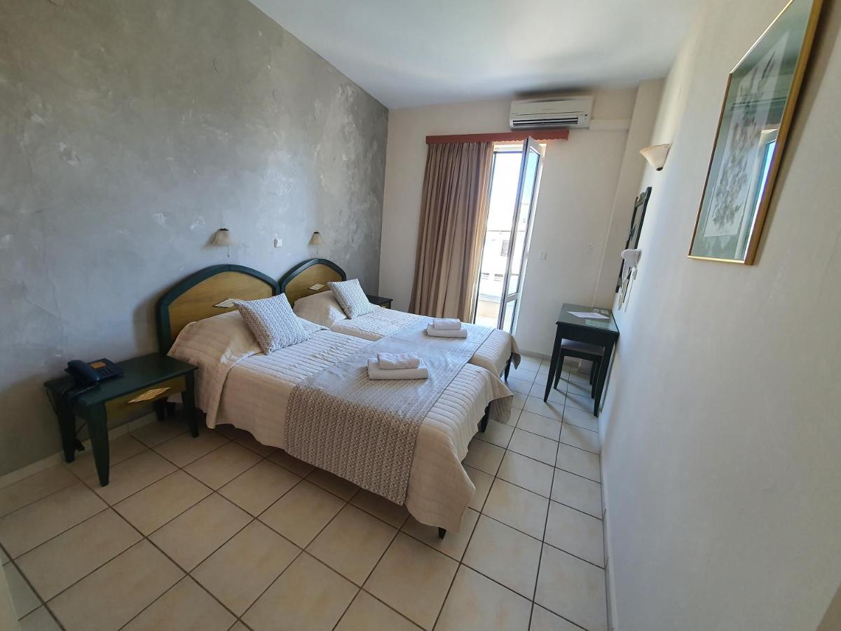 העיירה רתימנו Zannis Hotel מראה חיצוני תמונה