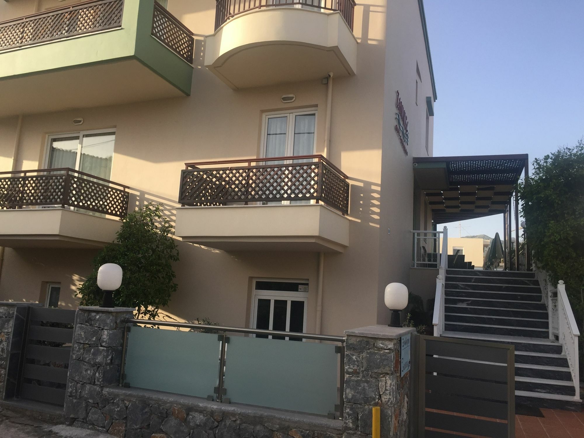 העיירה רתימנו Zannis Hotel מראה חיצוני תמונה