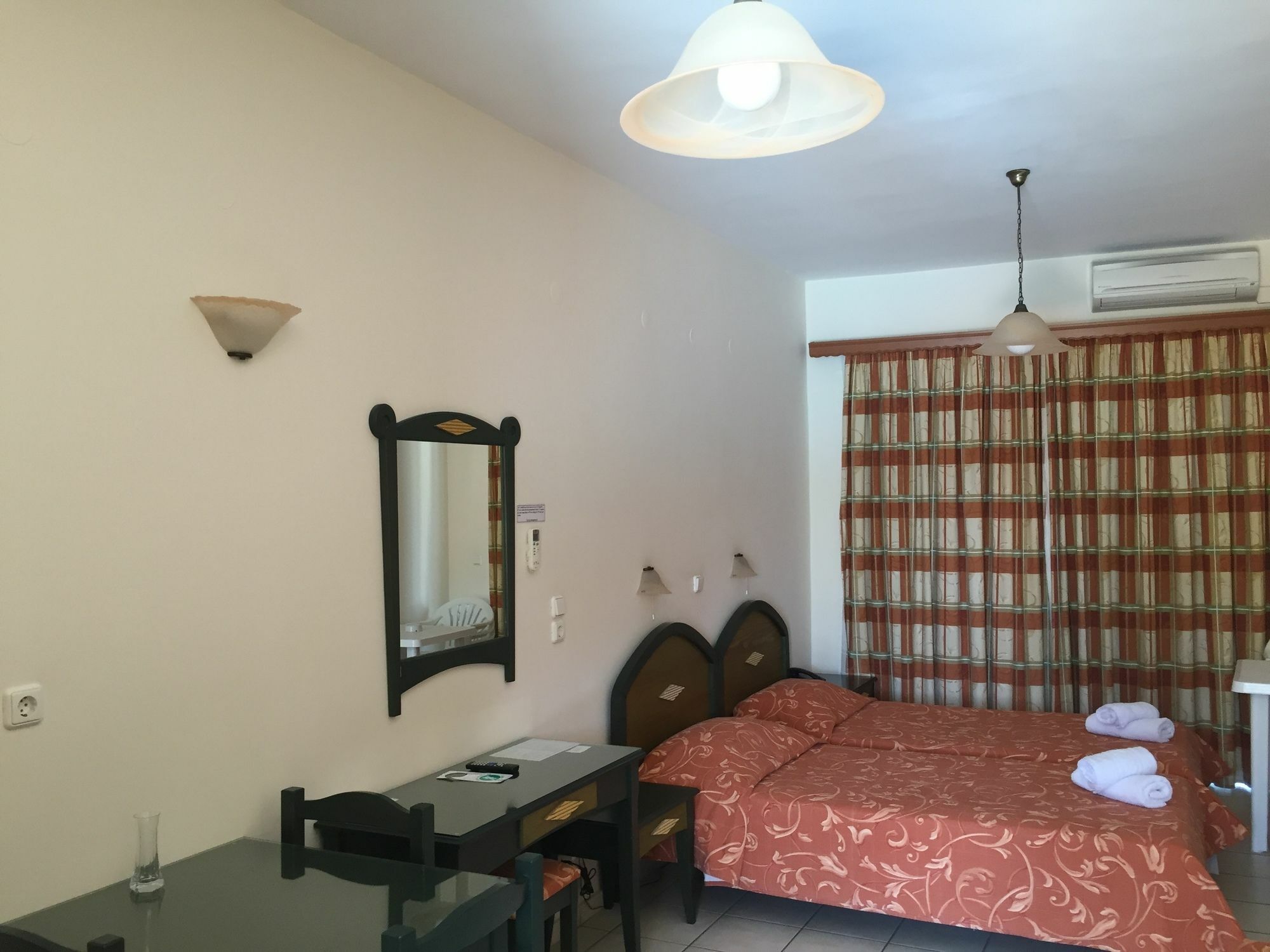 העיירה רתימנו Zannis Hotel מראה חיצוני תמונה