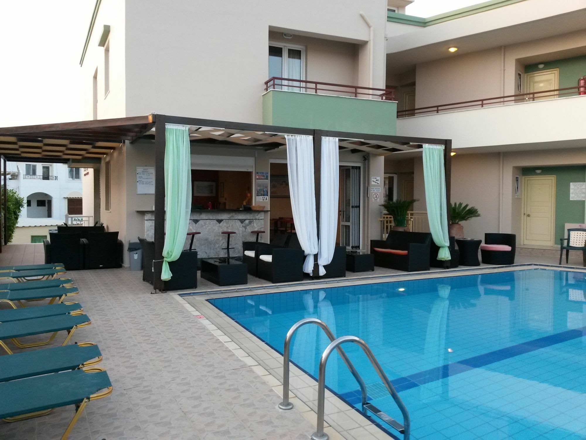 העיירה רתימנו Zannis Hotel מראה חיצוני תמונה
