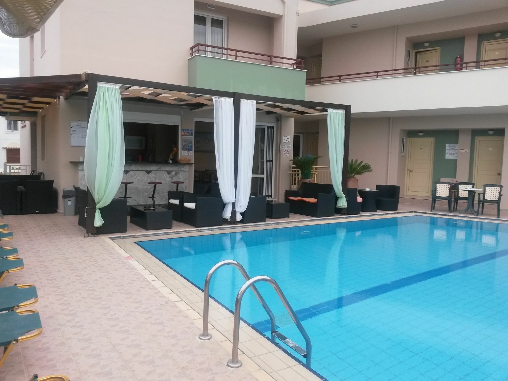 העיירה רתימנו Zannis Hotel מראה חיצוני תמונה
